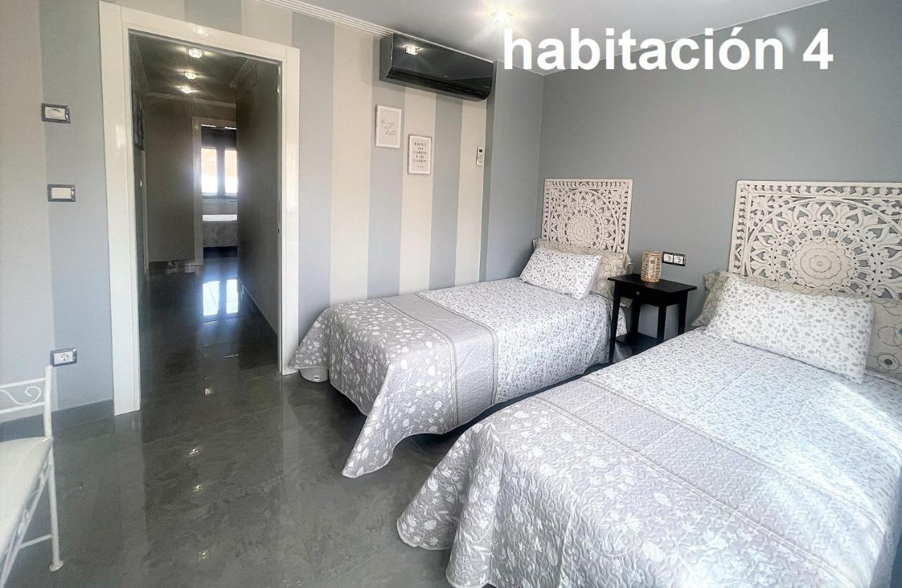 דירות Albacete Centro Parking Gratis 2 Plazas מראה חיצוני תמונה